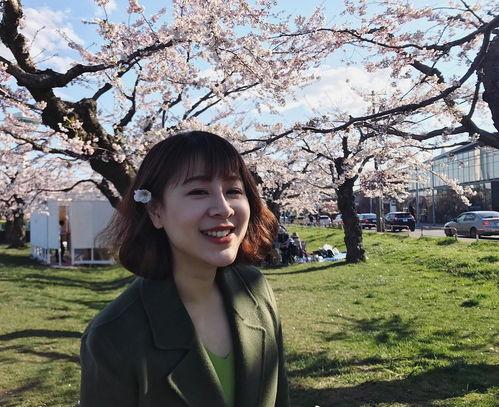 女人大腿生活照,生活照中的女性风采展现