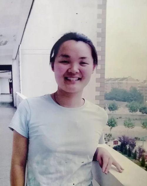 红云老师本人照片