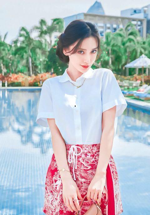 杨颖图片近期生活照,生活照曝光，展现日常温馨时光